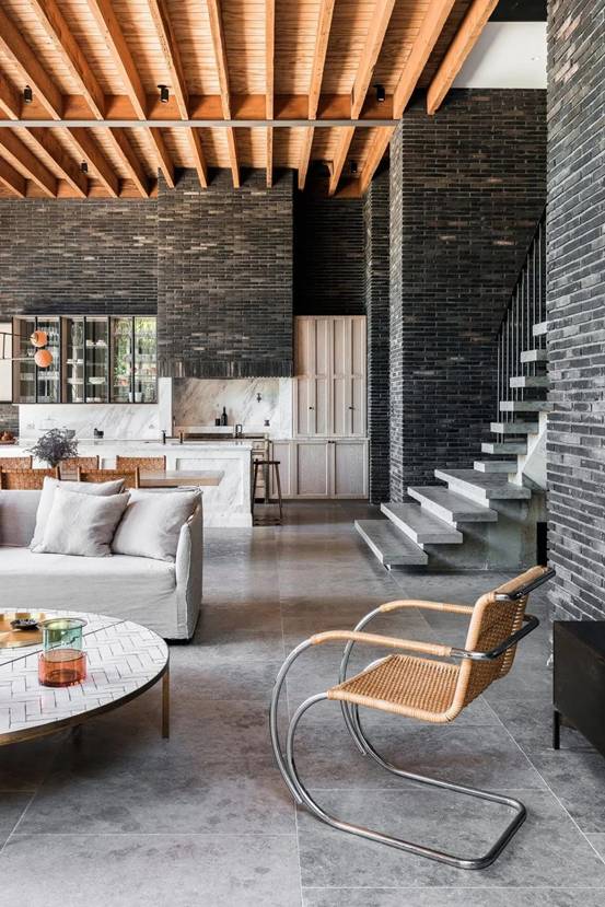 image016.jpg undefined